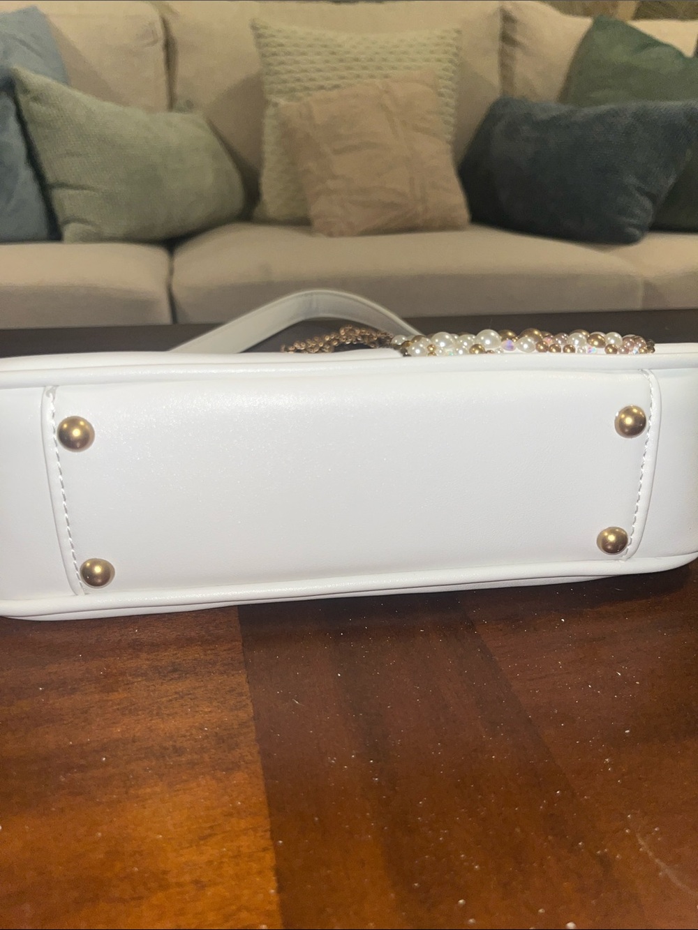 Hand Crafted White Shoulder Bag with Gold Chain and Pearl Frenchie 🐾 - Picture 5 of 7